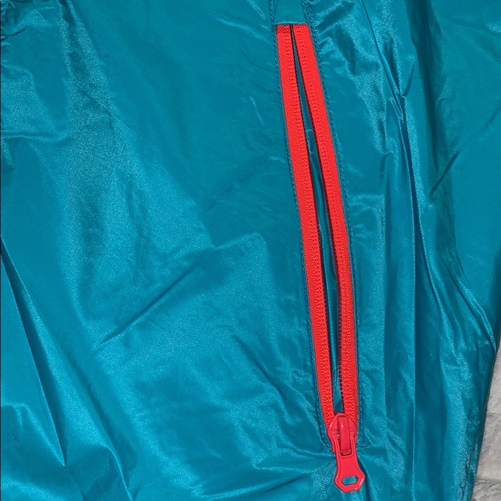 Girl’s H&M raincoat/windbreaker - Picture 3 of 6